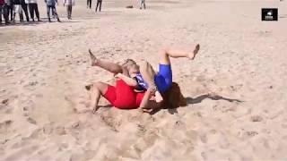 Womens Beach Wrestling HELEN MAROULIS Vs MARWA AMRI [upl. by Bevvy]