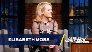 Elisabeth Moss Has a Personalized Cubs Handmaids Tale Bonnet [upl. by Jeffrey]