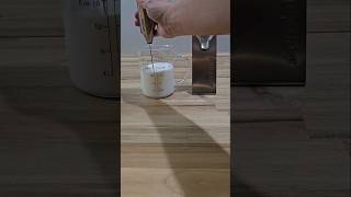 Aerolatte Handheld Milk Frother [upl. by Buff]